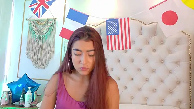 Sara_funy Chat XXX in diretta