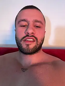 Chat +18 de Romaninho ao vivo