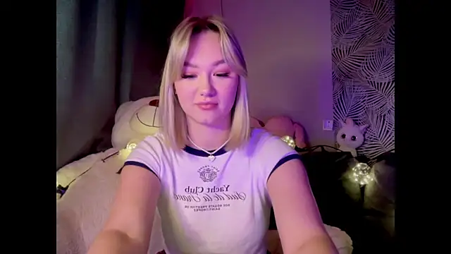 AvroraSolace's Live XXX Chat