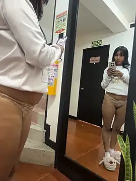 Czat XXX na żywo – MELIZ_QUEEN
