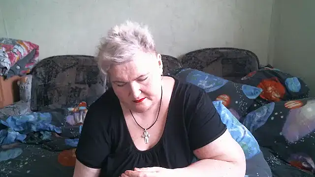 Lana555 Adlı Modelin Canlı XXX Sohbeti