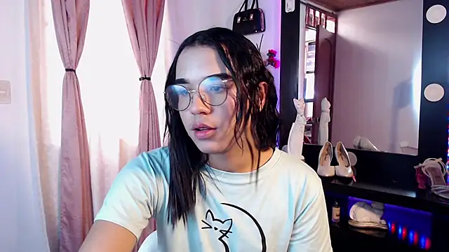 Candyy_doll__'s Live XXX Chat