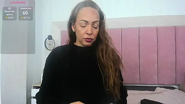 Helenn_MooreのライブXXXチャット