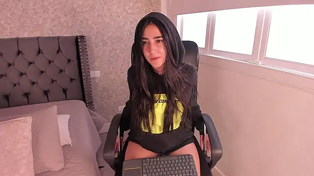 XXX chat uživo modela Anika_H