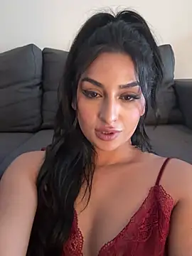 Mia_spicyy's Live XXX Chat