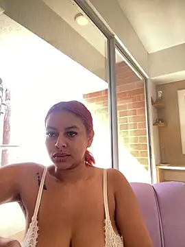 Koral___ Live XXX-Chat
