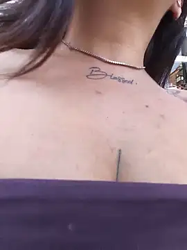 MissNyraSecret's Live XXX Chat