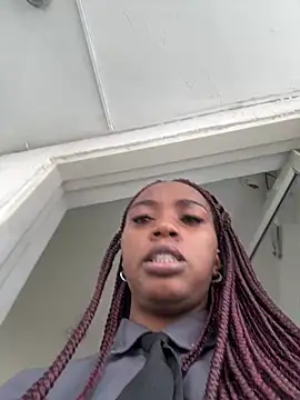 CiaraEbony live XXX chat