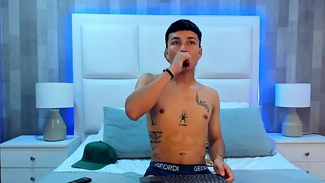 BlakeDam – Naživo XXX chat