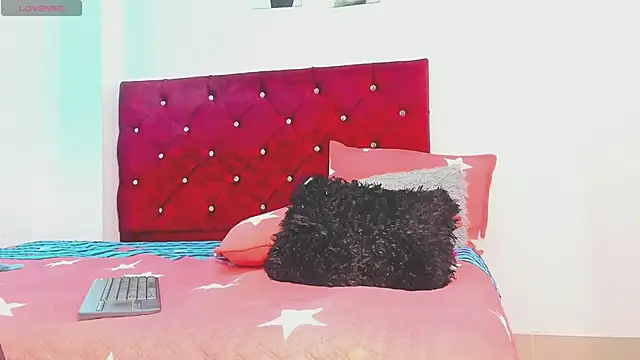 Liamsubtle01 élő XXX-chatje