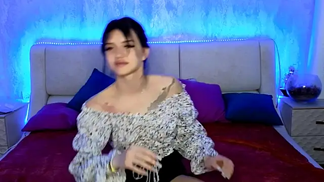 Chat +18 de Holly_Beck ao vivo