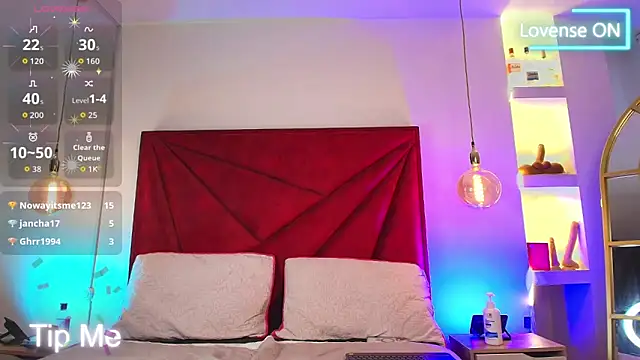 XXX chat uživo modela NahomiRoss