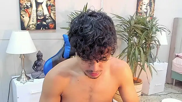 Chat +18 de kai_storn ao vivo
