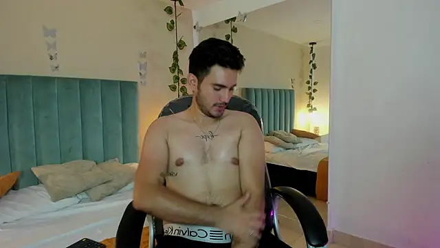 NOAH_SIN_ live XXX chat