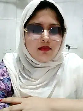 Nusrat-N – Live XXX-chat