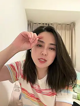 XXX chat uživo modela orangeoneday