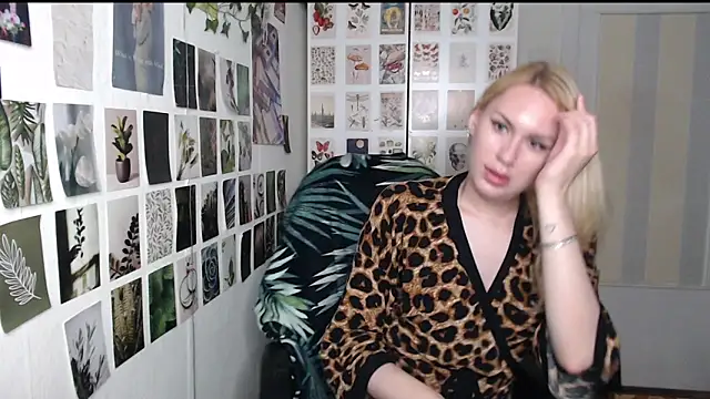 CapriScorpion élő XXX-chatje
