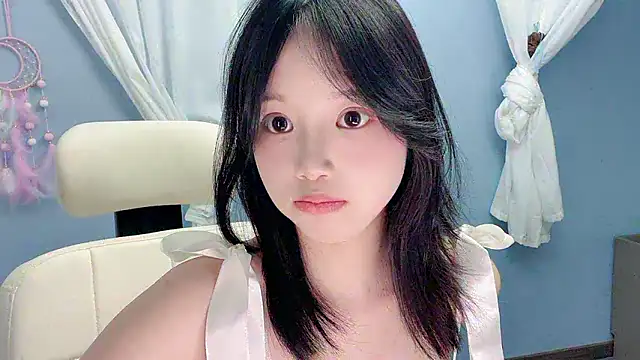 XXX chat uživo modela Yanys521