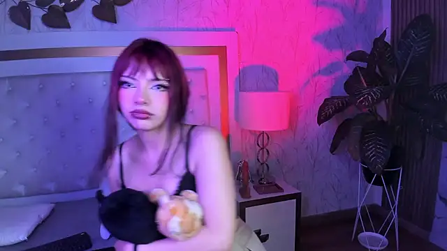 Effy_Kessler live XXX chat
