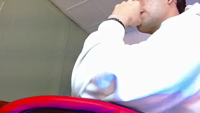 Chat +18 de alexgiraldo__ ao vivo