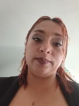 Mariana-94 Adlı Modelin Canlı XXX Sohbeti