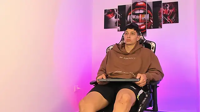 Chat +18 de eithan_boy_ ao vivo