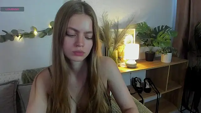 HoneyEmilly Chat XXX in diretta