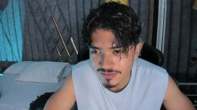 NicolaiKarav's Live XXX Chat