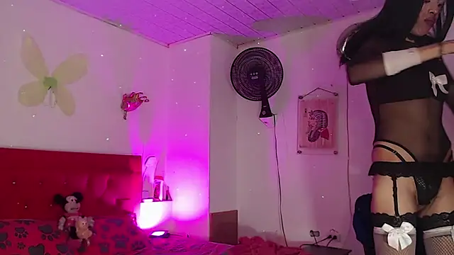 cellesthee's Live XXX Chat