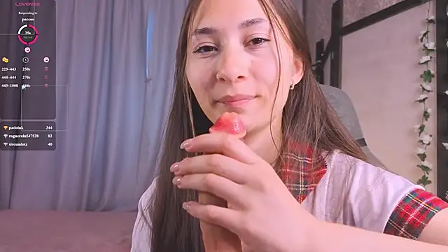 Trinity_Bunny élő XXX-chatje