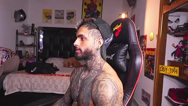 logan_hugh8 – Naživo XXX chat