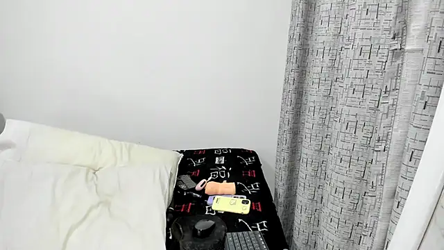 צ'אט XXX בשידור חי של charlloteevans_X