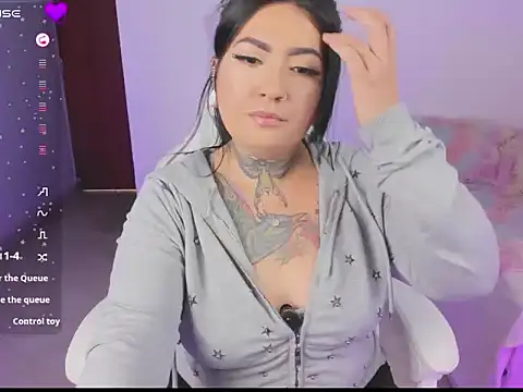 دردشة heeyy_kitty الجنسية المباشرة