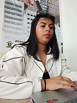 Chat XXX ao vivo de SOFIA-11_