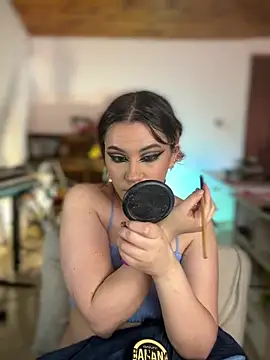 Chat XXX en directo de NikkiNix