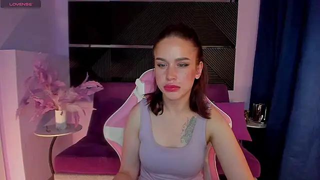 Chatroom XXX en direct de ChristinaMills