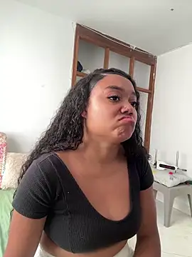 JasmineRose7 Adlı Modelin Canlı XXX Sohbeti