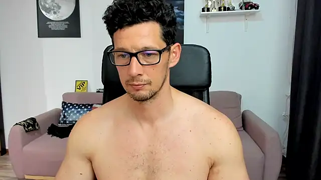 BrutusK08 라이브 XXX 채팅