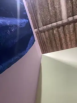 fran777775's Webcam Show