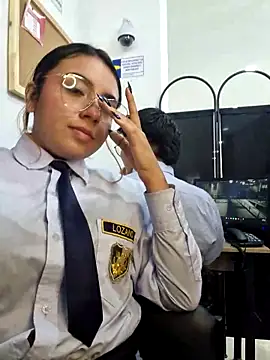 Angela__05 élő XXX-chatje