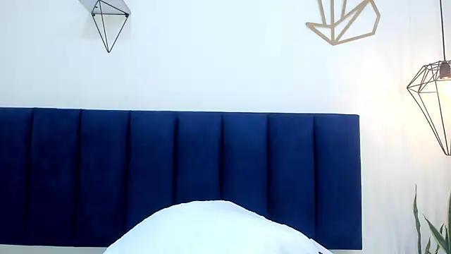 mayaevansmg লাইভ XXX চ্যাট