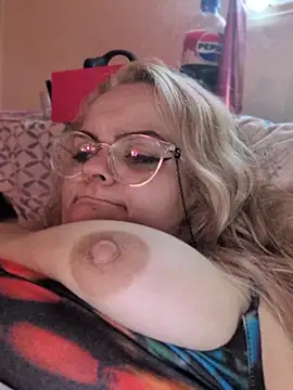DaddysLakieBaby's Live XXX Chat