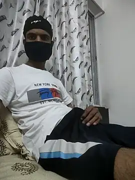 fckboy987 即時 XXX 聊天