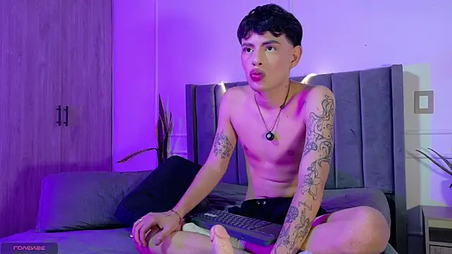 Živý XXX chat Zeyn_smith