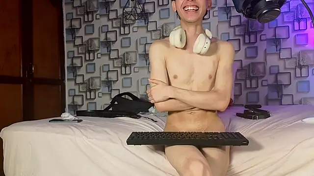 Twink_Sebas7: онлайн-секс-чат