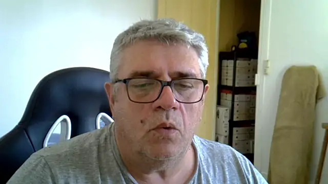 Czat XXX na żywo – Laurent_oldmen