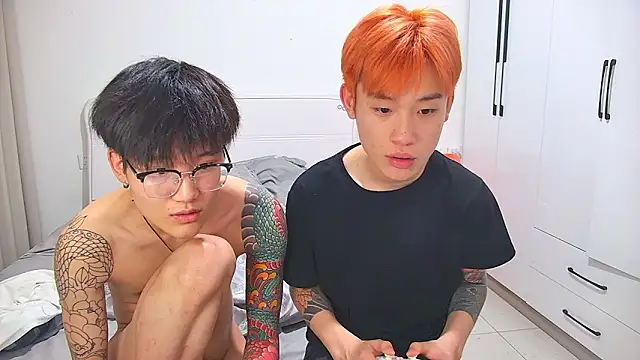 KK-cuteboy Live XXX-Chat