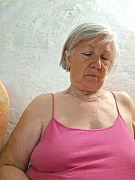 KlaudiaDarling Adlı Modelin Canlı XXX Sohbeti