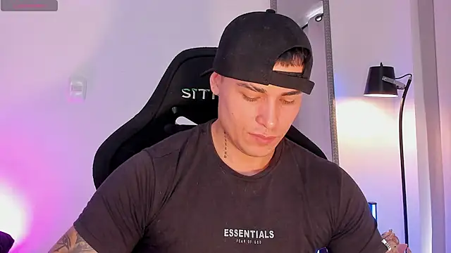 دردشة connorsmiith الجنسية المباشرة