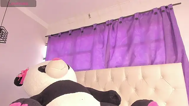 agyness_bell's Live XXX Chat